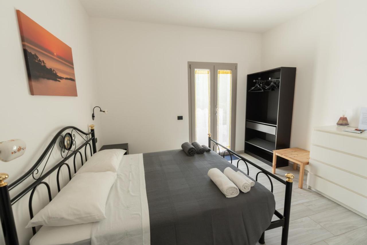 トルトリ Giglio Marino Bed & Breakfast エクステリア 写真